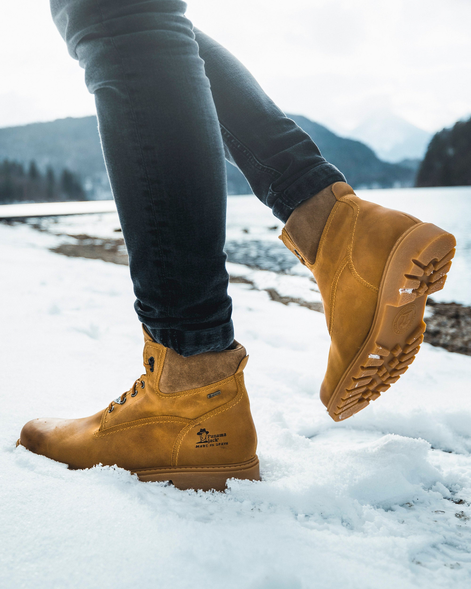 Amur Gtx Panama Jack Official