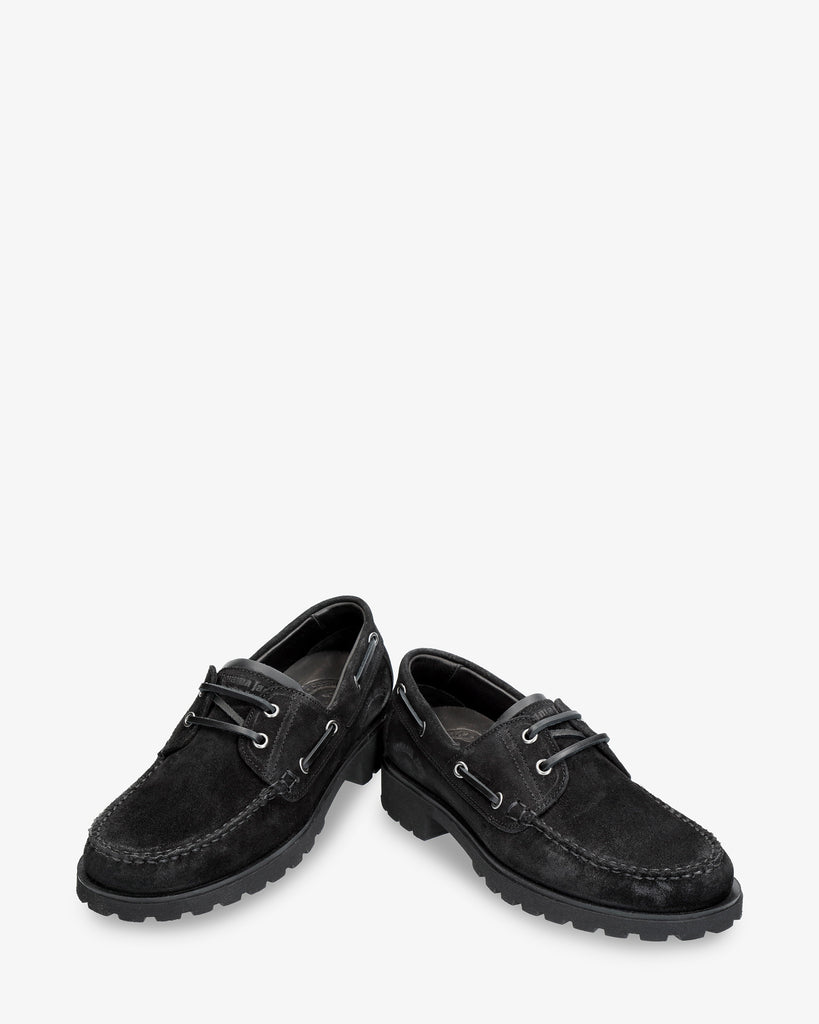 Boat náutico de piel con forro interior de piel. negro