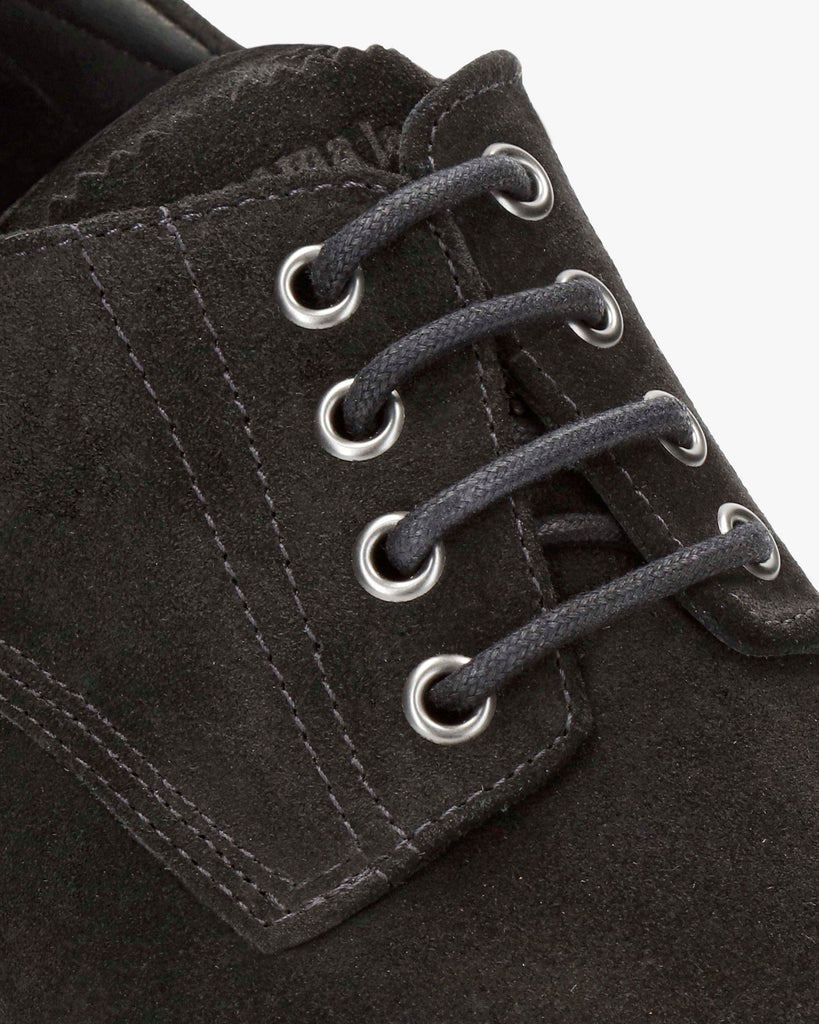 Gante zapatos de piel con forro interior de piel. negro