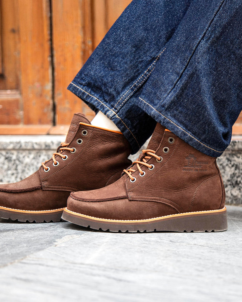 Karen botín de piel con forro interior de pelo. marron